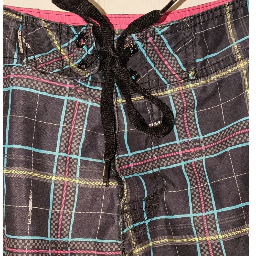 Quiksilver Mens Plaid Board Shorts Black Blue Pink Cargo Pocket Size 36